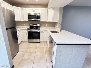 Building Photo - 8284 Key Royal Cir