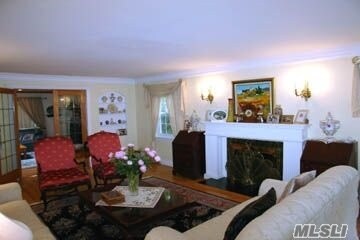 Foto del edificio - 138 Country Club Dr