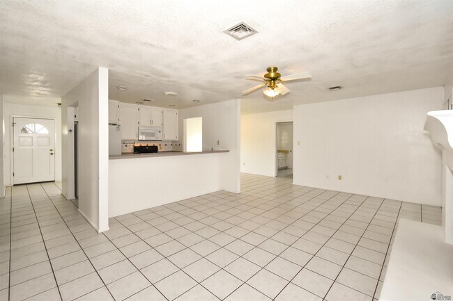 Building Photo - 3477 E Cuadrilla Ln