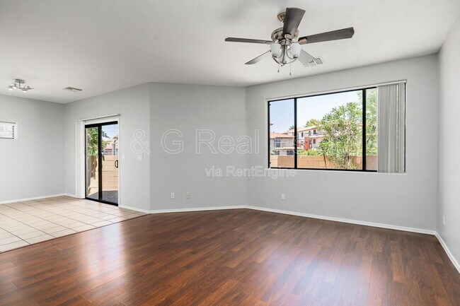 Foto del edificio - 7601 E Roosevelt St