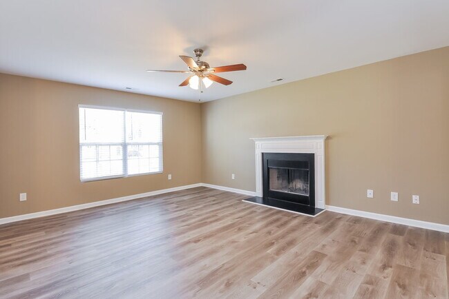 Building Photo - 3408 Mogollon Ct