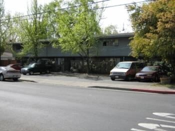 Foto del edificio - 1141 Oak Ave