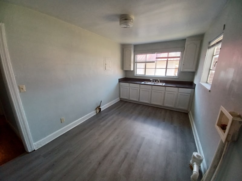 1210 E Broad St Unit B, Gadsden, AL 35903 Room for Rent in Gadsden