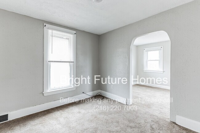Building Photo - 3431 W 98th St