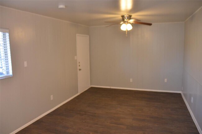 Building Photo - 1209 Vance St