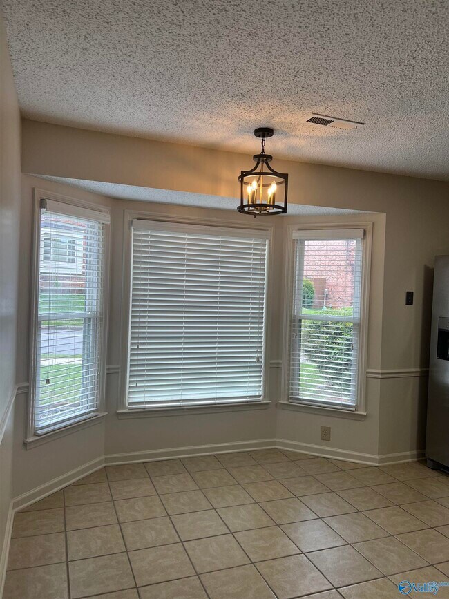 Foto del edificio - 6864 Steeplechase Dr NW