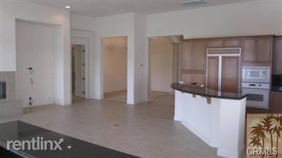 Building Photo - 3 br, 3.5 bath House - 80410 Torreon Way