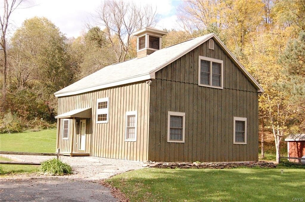 Primary Photo - 1335 Poolville Rd