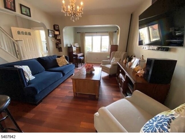 Building Photo - 15 Hackensack St