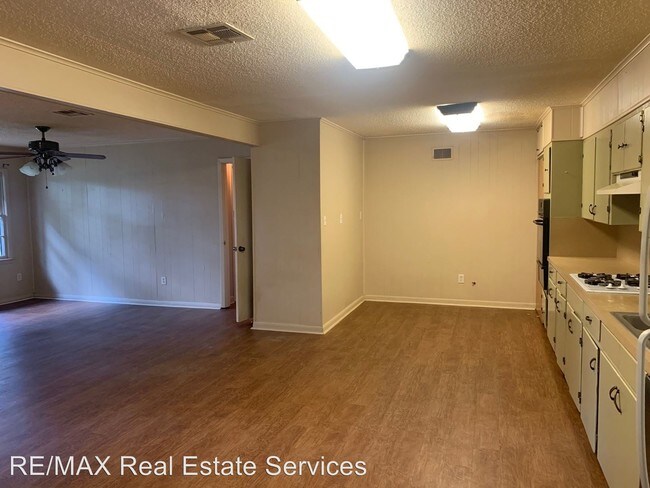 Building Photo - 3 br, 2 bath House - 3019 Karla Circle