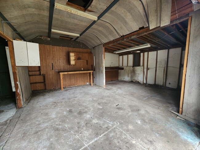 Foto del edificio - 3 Bed 2 Bath  FENCED land w/ Workshop 3 Miles from WEC!