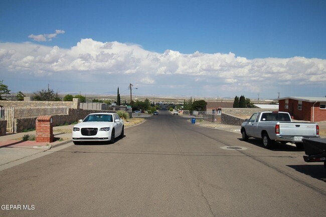 Foto del edificio - 3615 Olympic Ave