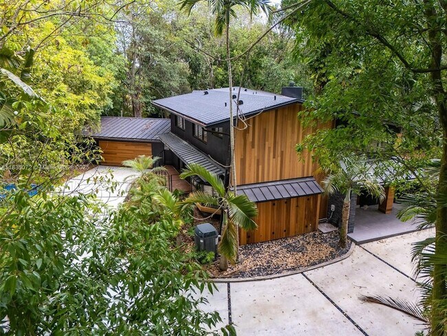 Foto del edificio - 6525 SW 133rd Dr