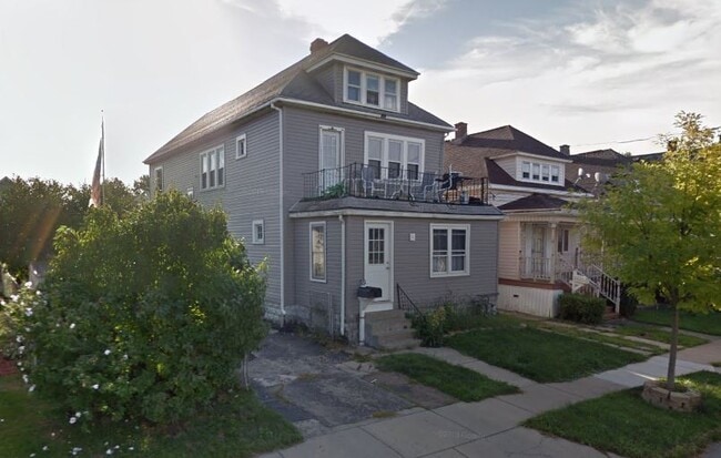 Building Photo - 439 Goethe St