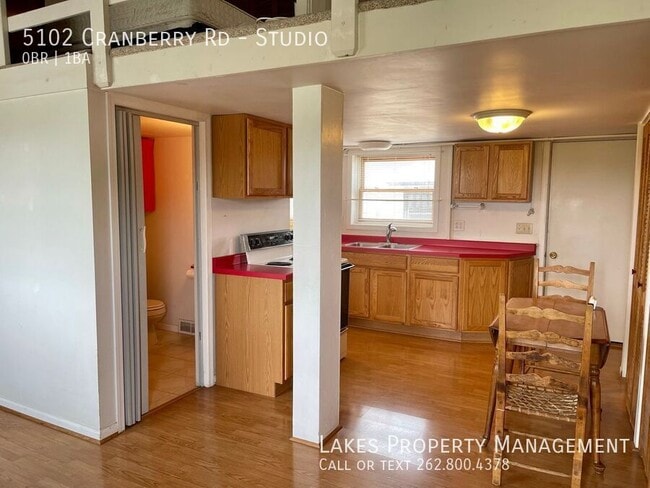 Building Photo - 5102 Cranberry Rd