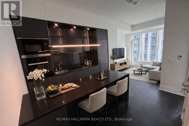 Photo du bâtiment - 11 Yorkville Ave