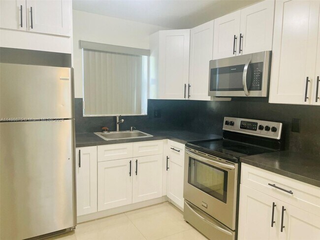 Foto del edificio - 5407 Hollywood Blvd