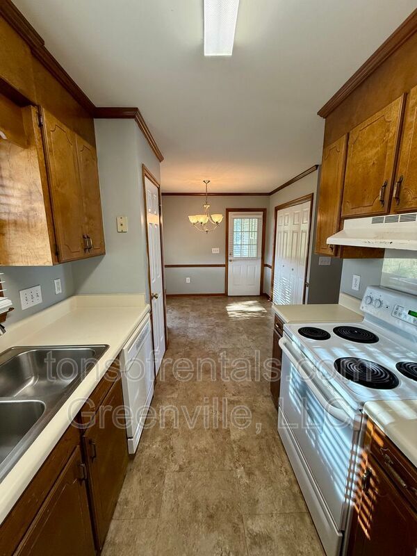 Building Photo - 12b Camino Ln