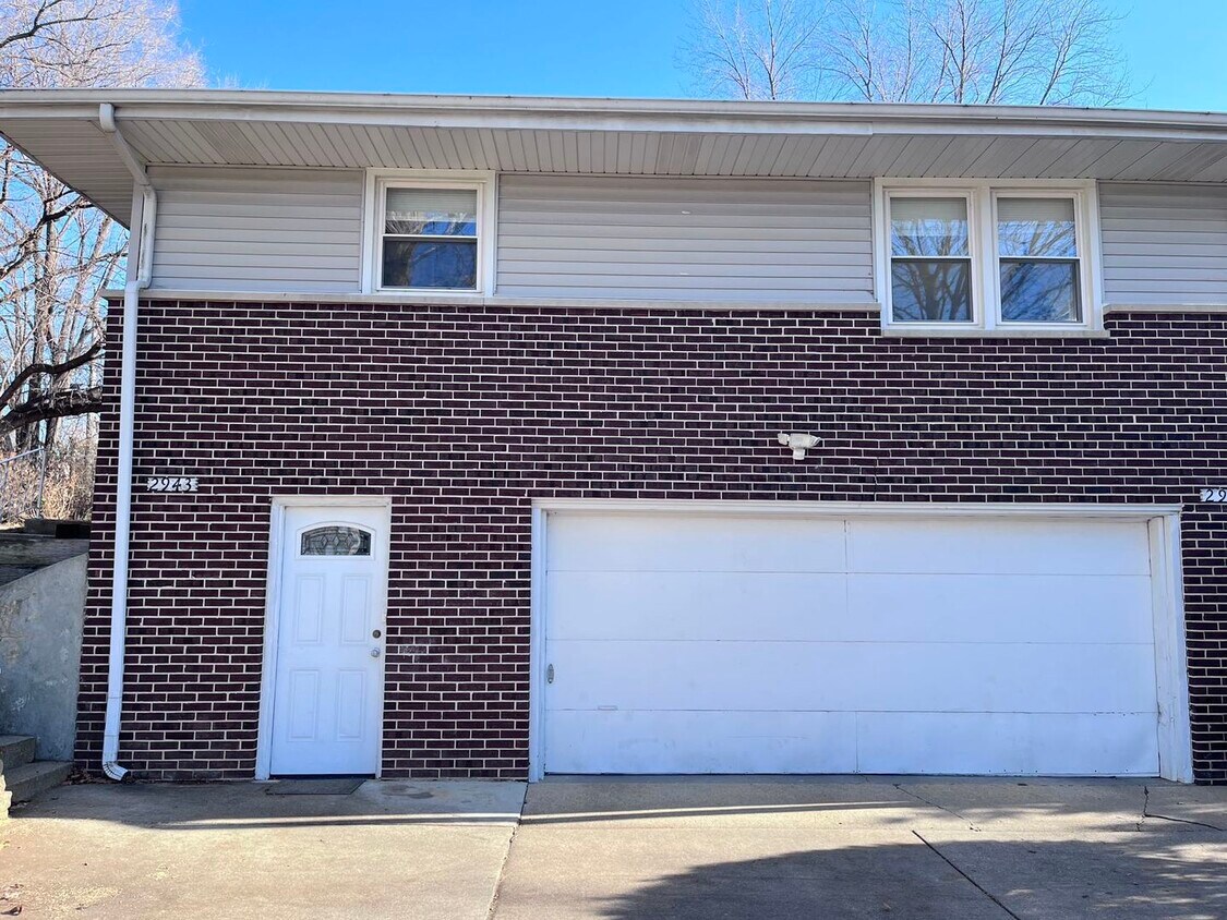 2943 La Salle Ave, Rockford, IL 61114 Condo for Rent in Rockford, IL