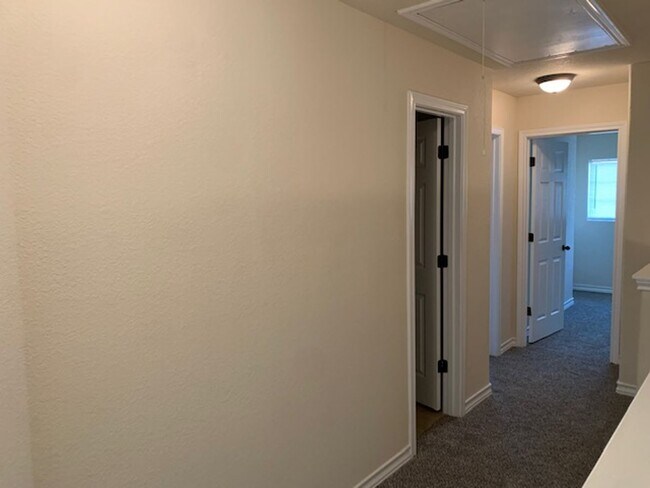 Foto del edificio - Town home for rent