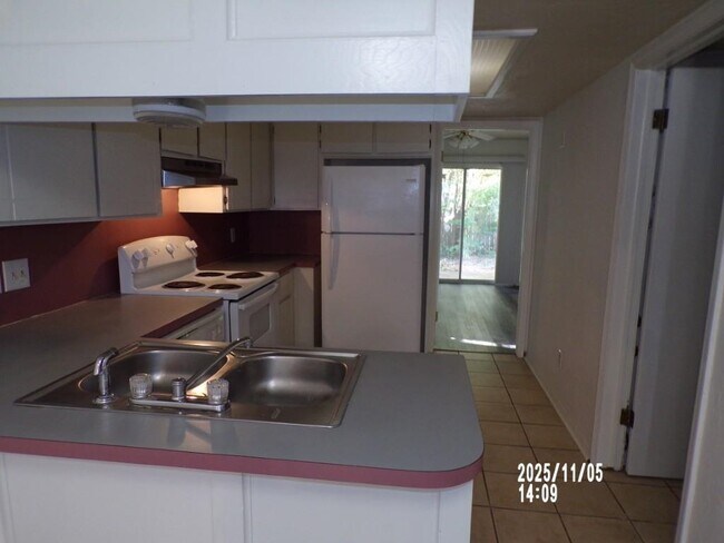 Foto del edificio - 2905 NE Tortoise Dr