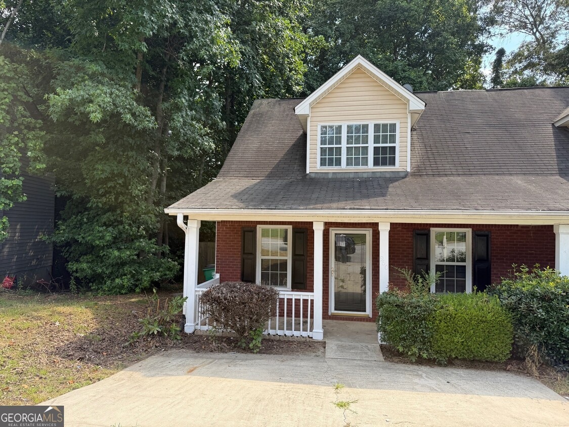 Primary Photo - 960 Windwood Ct