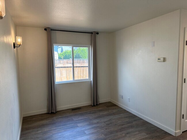 Foto del edificio - Charming 1 bedroom 1 bath house in Springf...