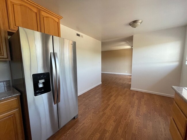 Foto del edificio - 3 Bedroom unit available in Hayward!