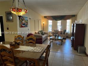 Foto principal - 18839 NW 64th Ct