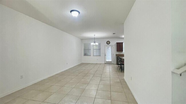 Foto del edificio - 4450 Capital Blvd