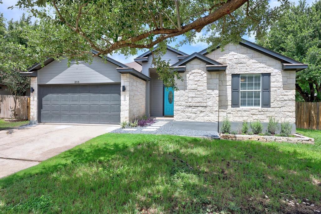 Foto principal - 203 Little Lake Rd