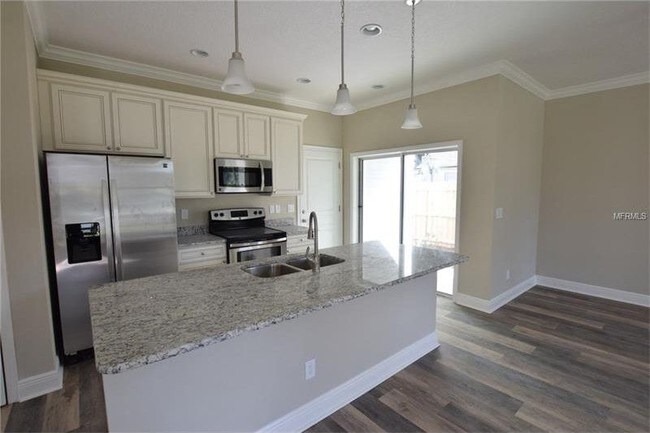 Foto del edificio - 2615 S Brown Ave