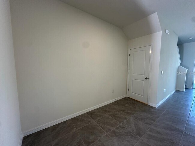 Building Photo - 11079 Crescent Deer Dr