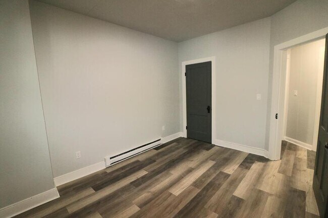 Building Photo - 108 E Huron St