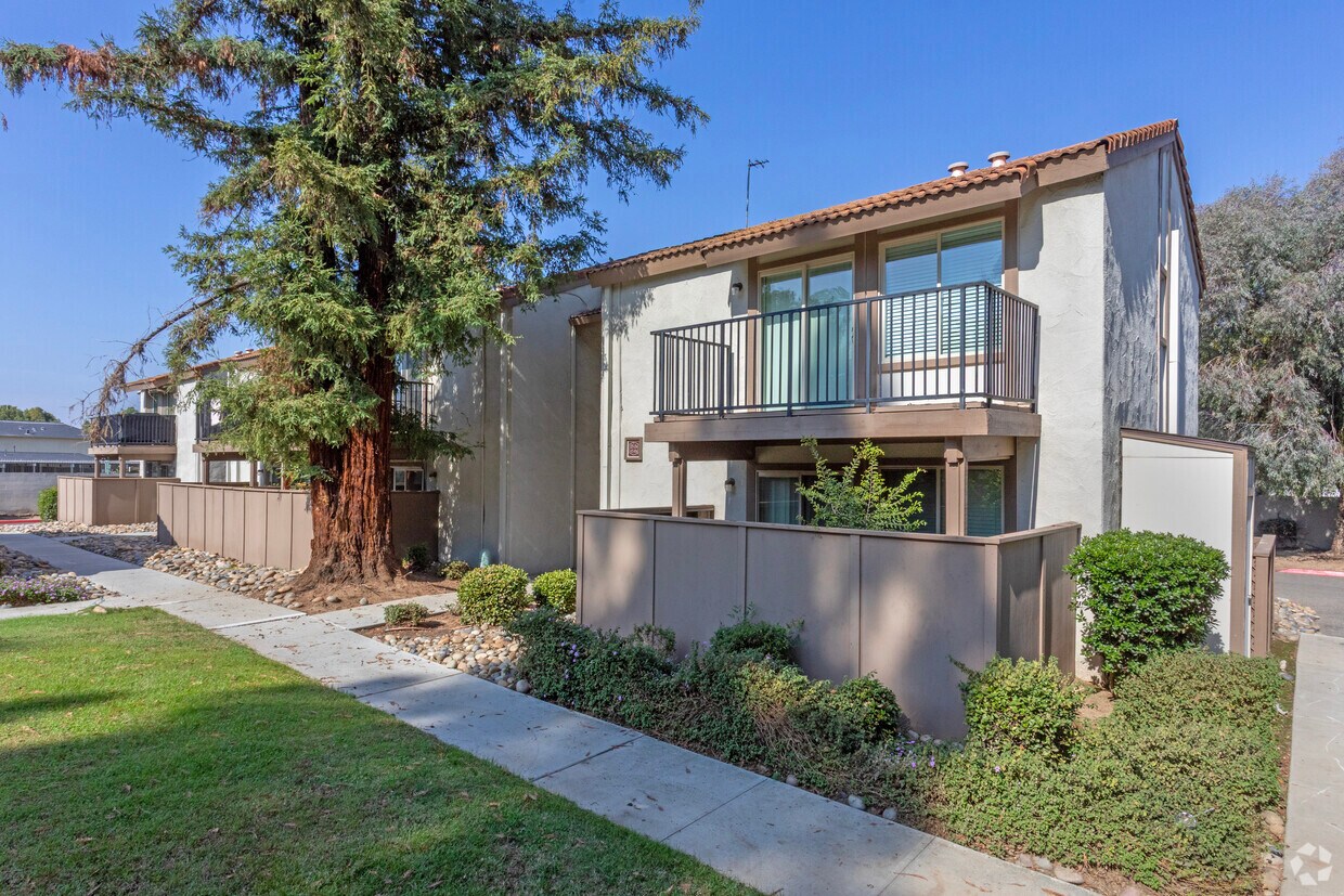 Foto principal - Cedar Springs Apartments