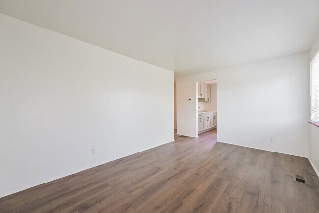 Foto del edificio - 9295 E 14th Ave