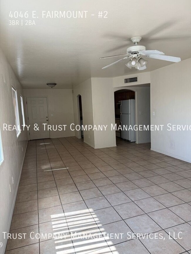 Building Photo - 4046 E. FAIRMOUNT-#2
