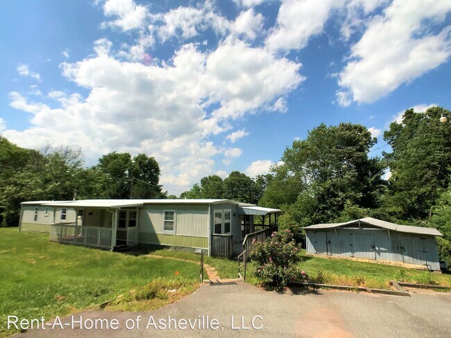 Foto del edificio - 3 br, 1.5 bath House - 39 Georgetown Dr