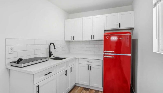 Photo - 1503 W Garden St Apartment