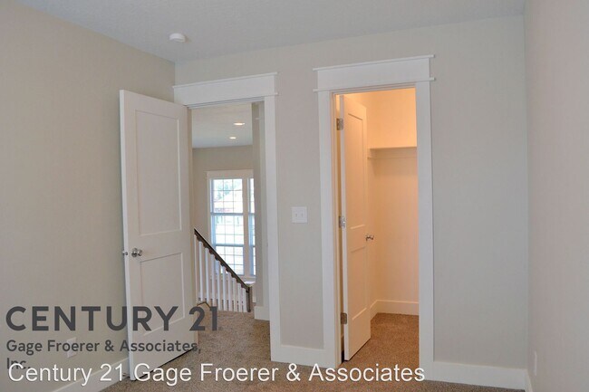 Building Photo - 5 br, 2 bath House - 2795 W 5875 S