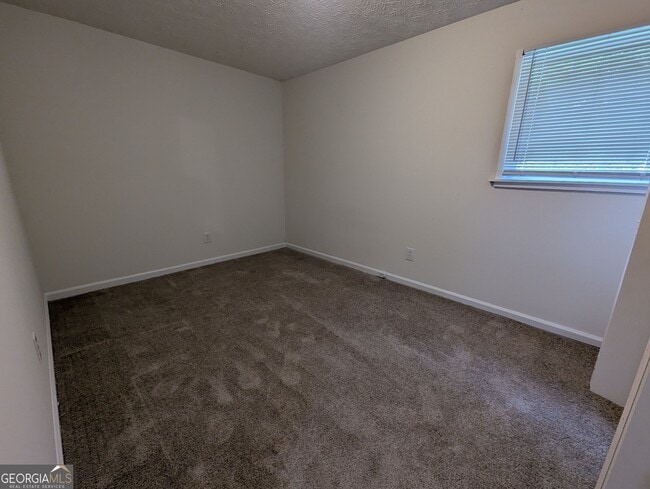 Building Photo - 257 Rustwood Dr