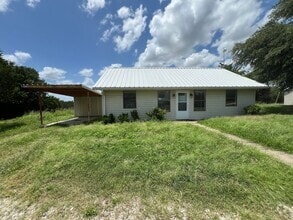 Building Photo - 102 Haynes Rd