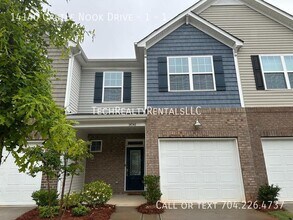 Building Photo - 14140 Castle Nook Dr