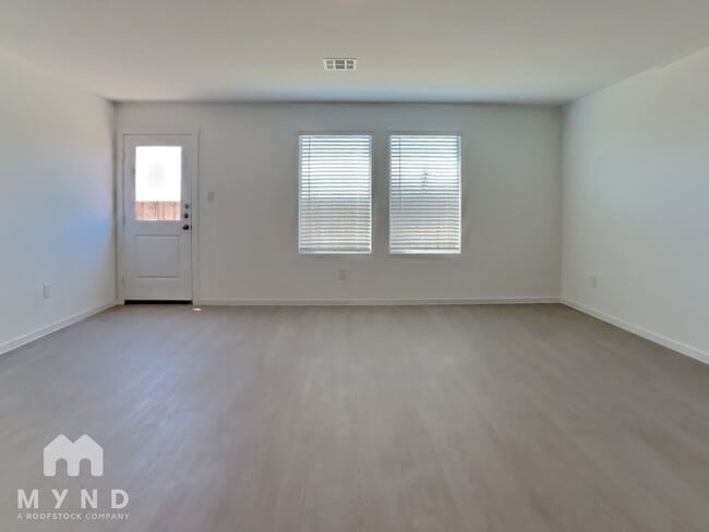 Building Photo - 7109 Aqua Marine