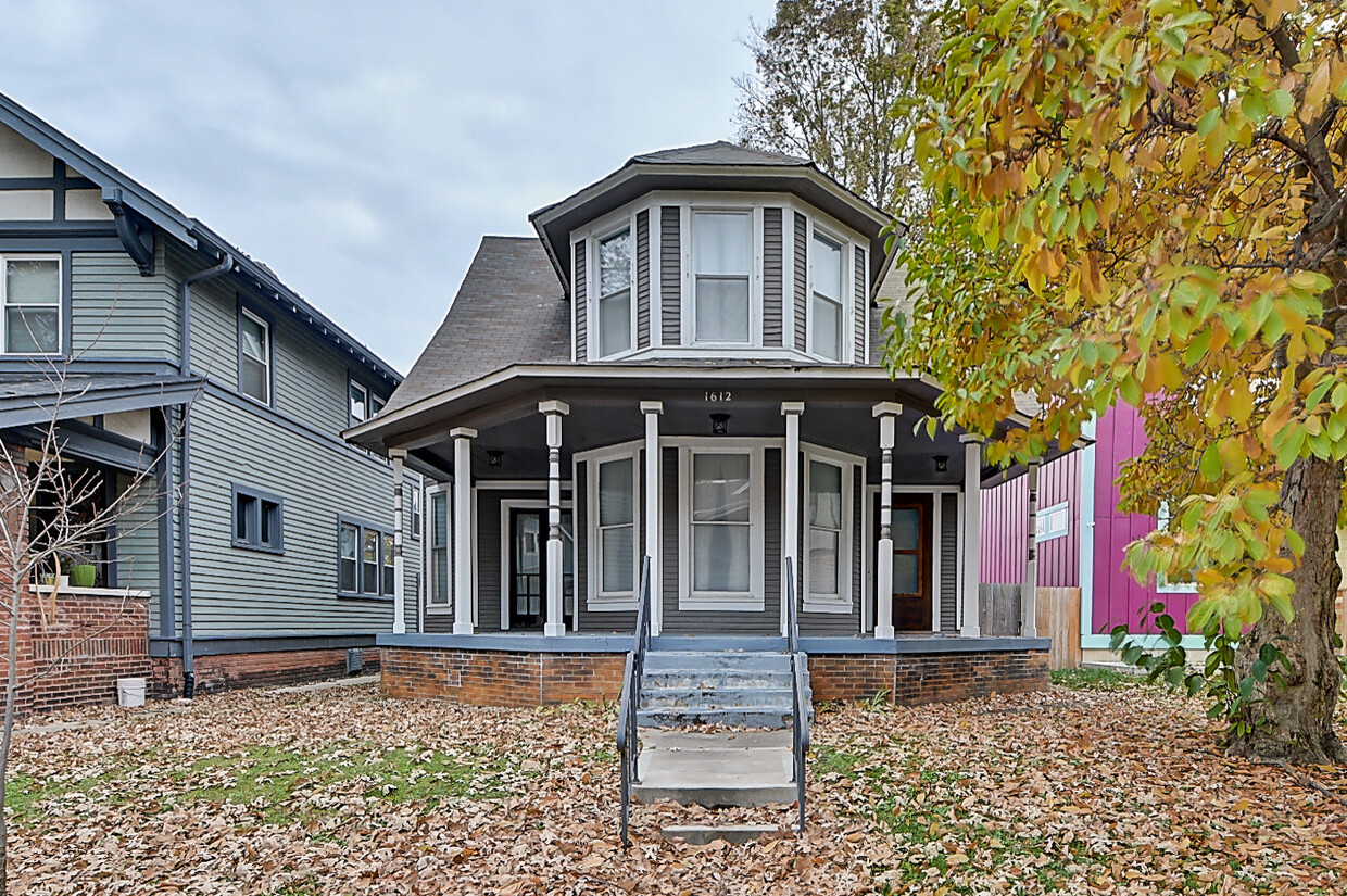 Foto principal - 1612 Pleasant St