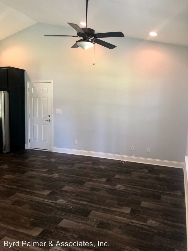 Foto del edificio - 3 br, 2 bath House - 407 Sellers Road