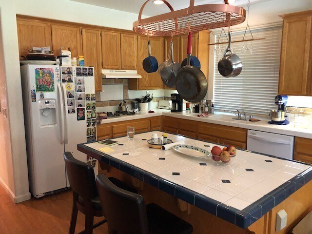 Foto del edificio - Charming 5 Bed/3 bath home in the highly d...