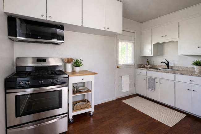 Photo - 6516 Anderson Dr House