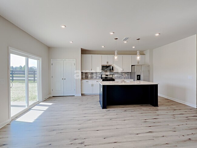 Foto del edificio - 4317 Fieldcrest Dr