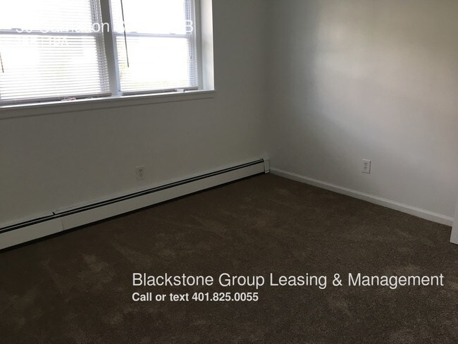 Building Photo - 50 Carnation St